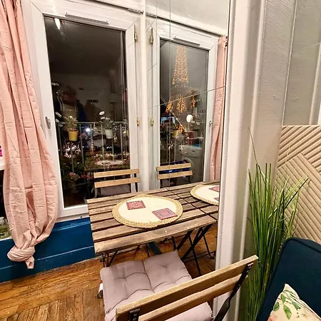Apartment Face A La Tour Eiffel