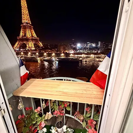 Appartamento Face à La Tour Eiffel *