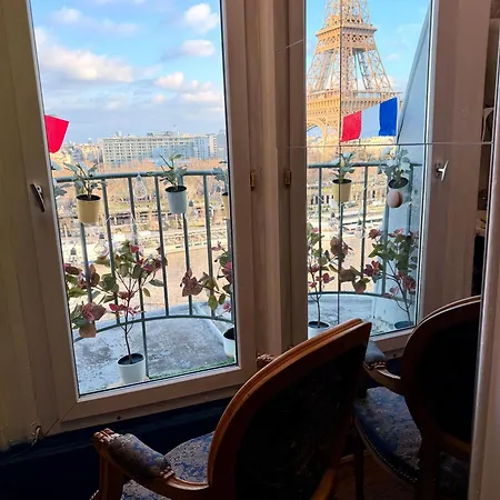 Appartamento Face à La Tour Eiffel Parigi